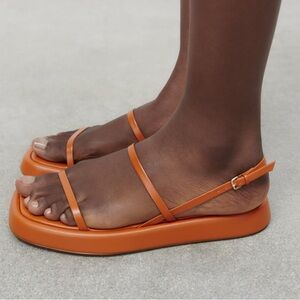ZARA Flat Platform Strappy Leather Sandals Camel Sz 40/9.5 Chic Minimalist 90s